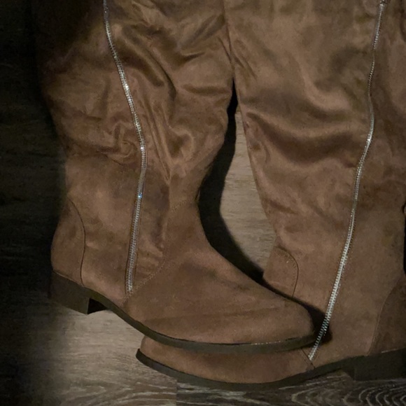 Boots - Picture 1 of 1
